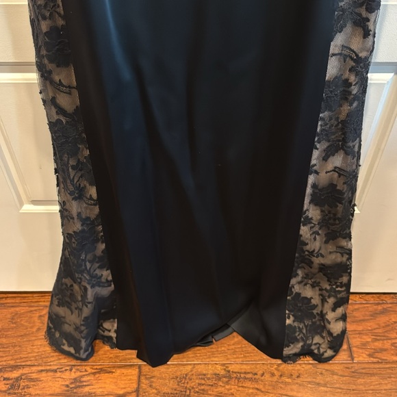 Georges Chakra Custom Black Lace & Sequin Gown - Picture 6 of 11